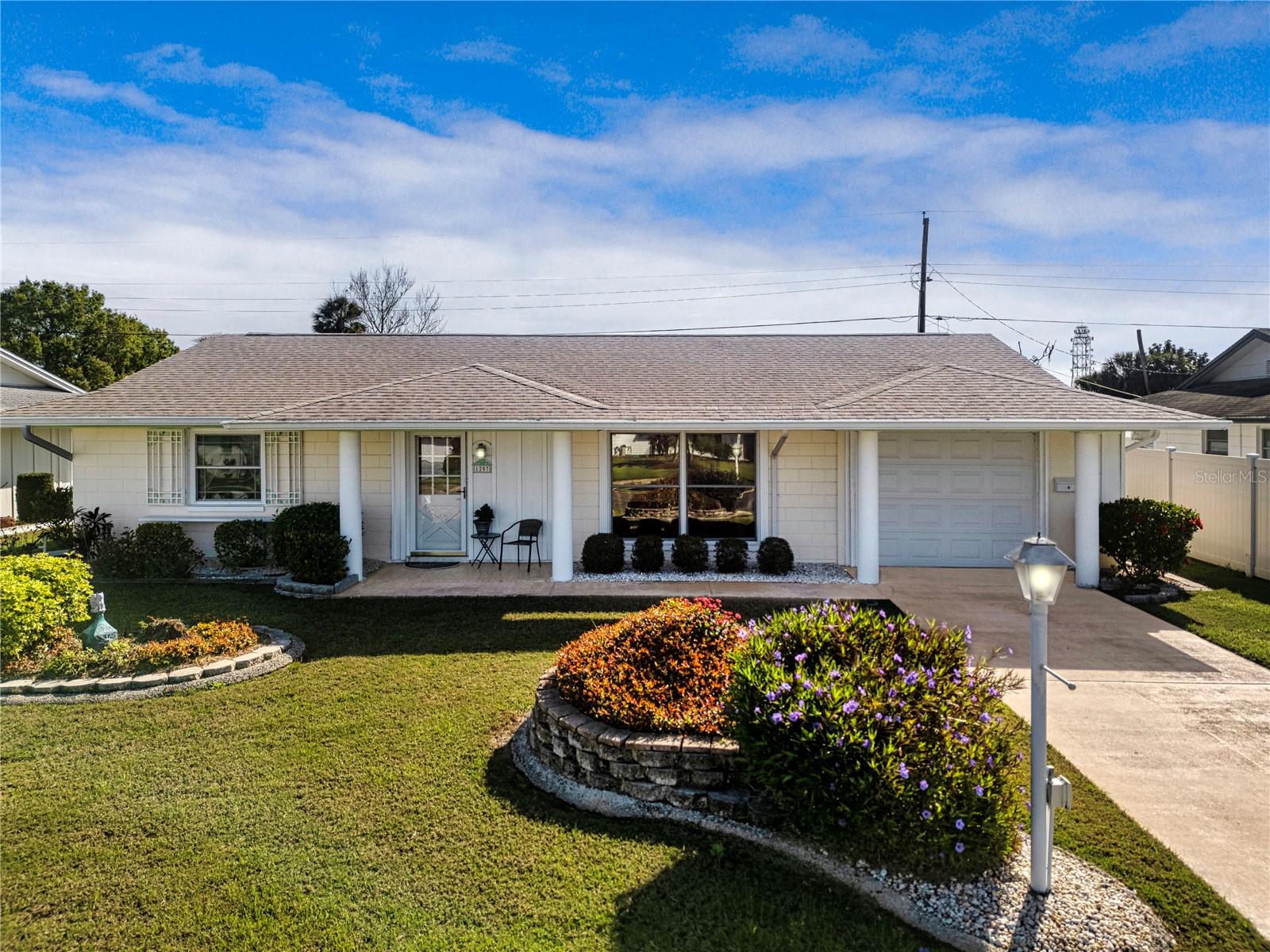 1207 Hacienda Dr, Sun City Center