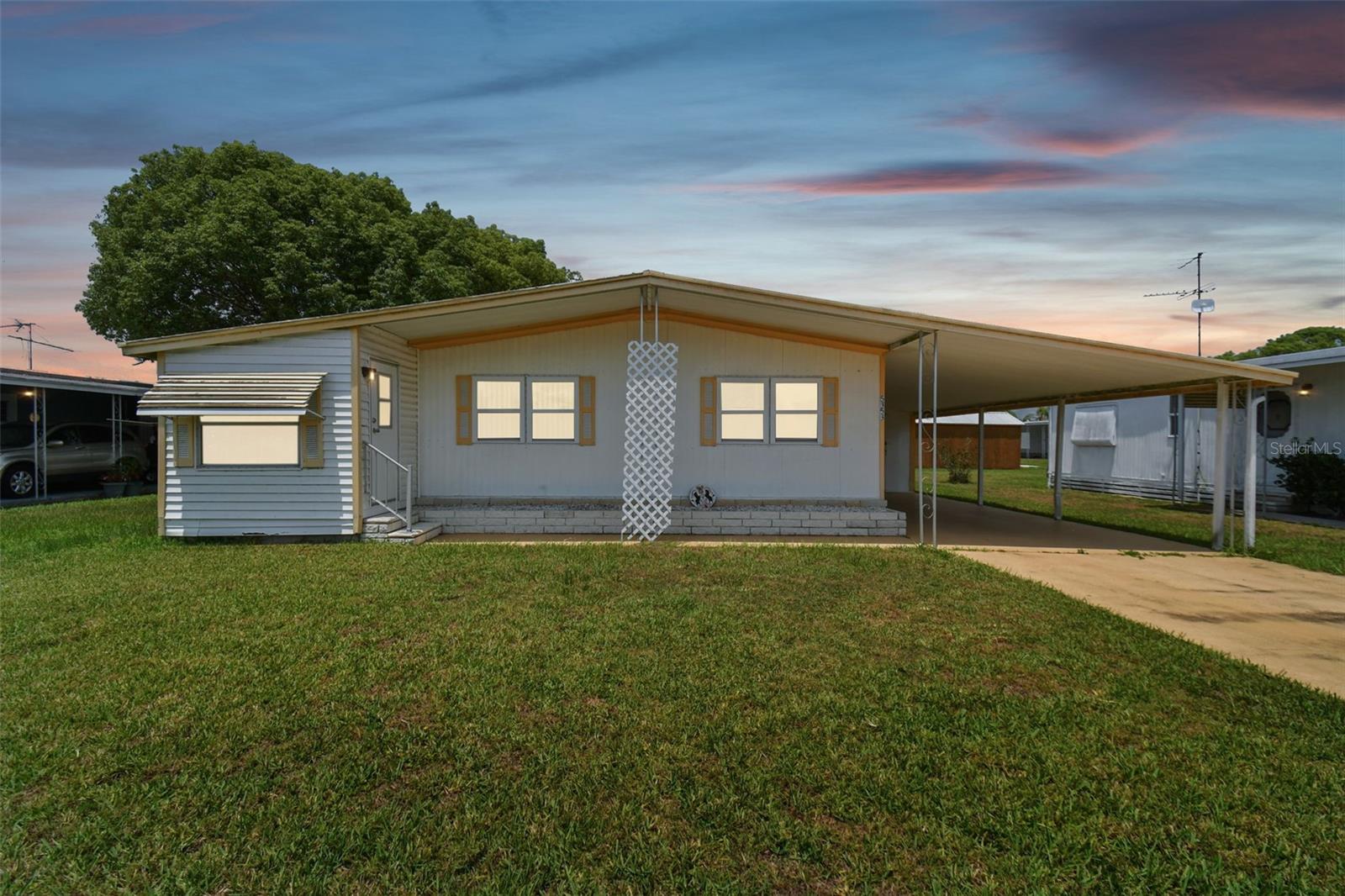 5353 Comanche St, Zephyrhills