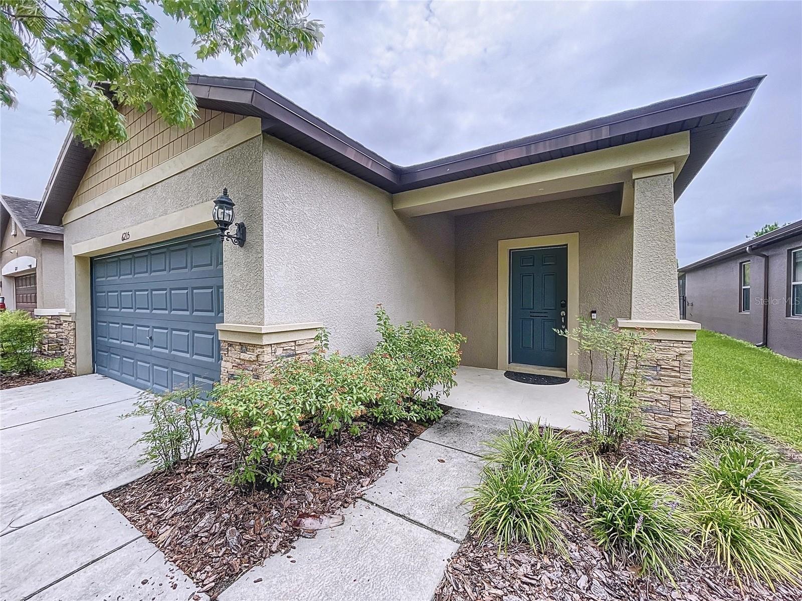 6215 Magnolia Park Blvd, Riverview
