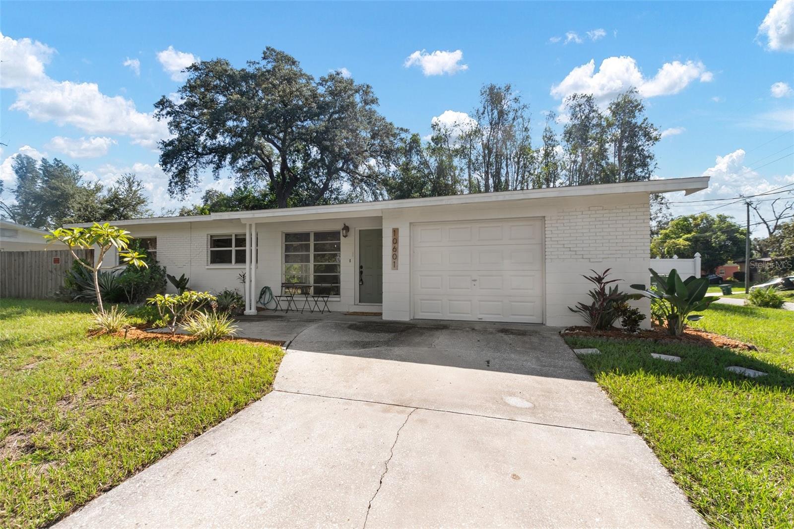 10601 N 19th St, Tampa