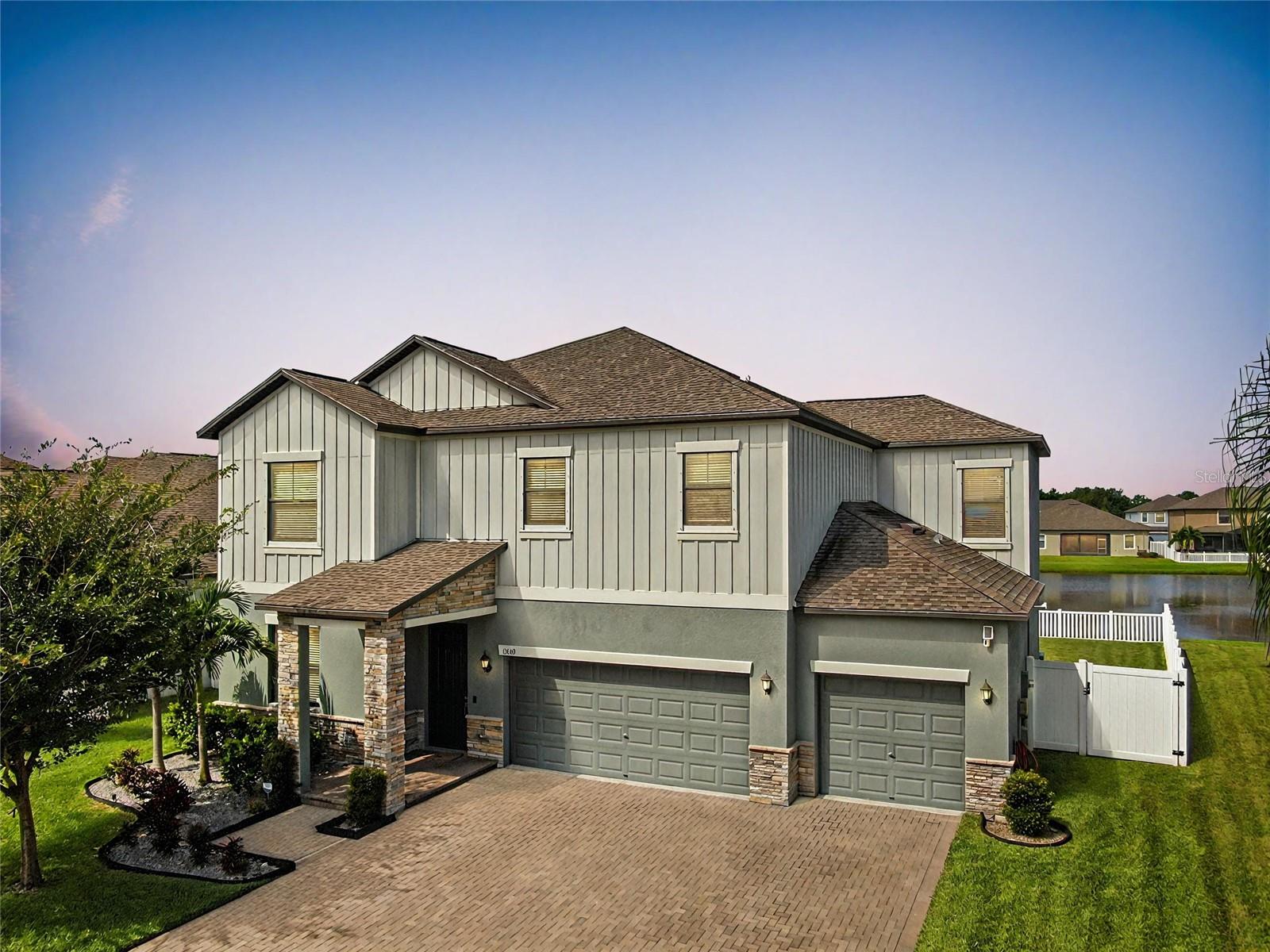 13609 White Sapphire Rd, Riverview
