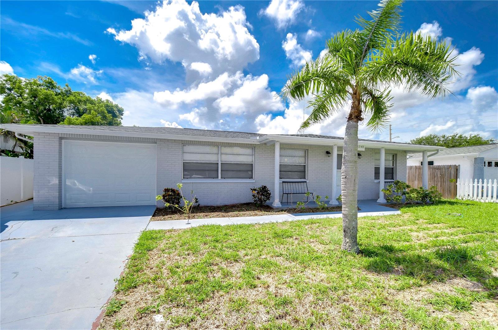 3248 Eisenhower Dr, Holiday