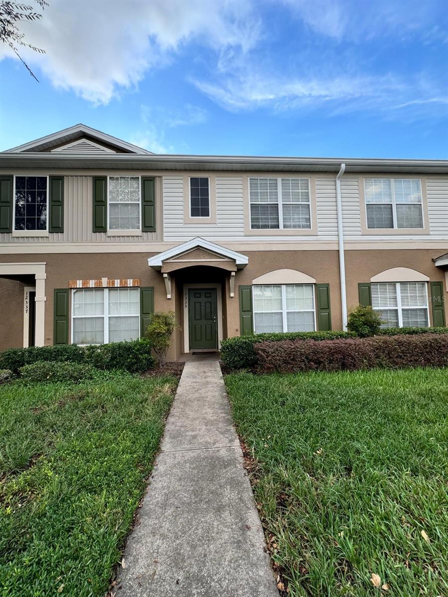12335 Foxmoor Peak Dr, Riverview
