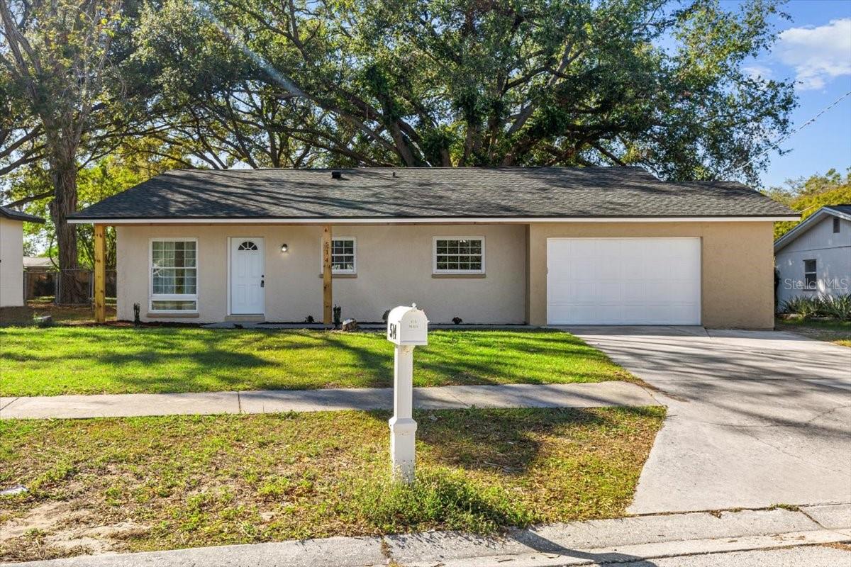 514 Donna Dr, Brandon