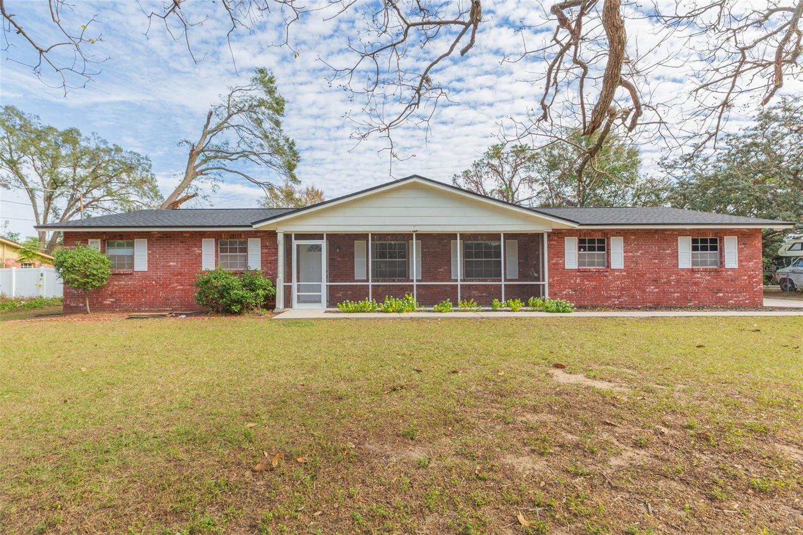 1905 Bryan Rd, Brandon
