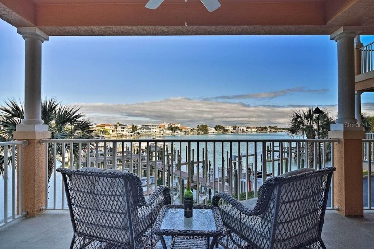 530 S Gulfview Blvd #205, Clearwater