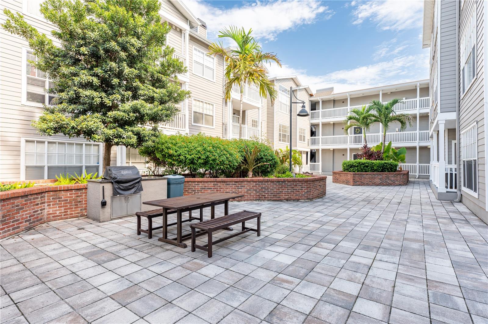 800 S Dakota Ave #337, Tampa