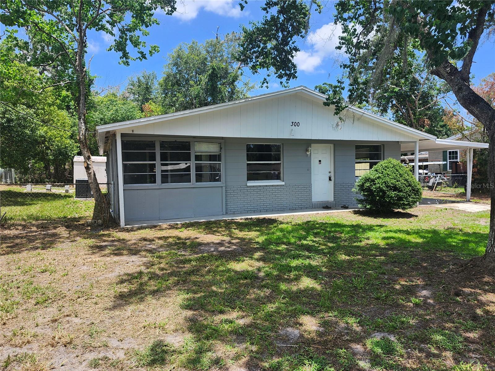 300 Midwood Dr, Plant City