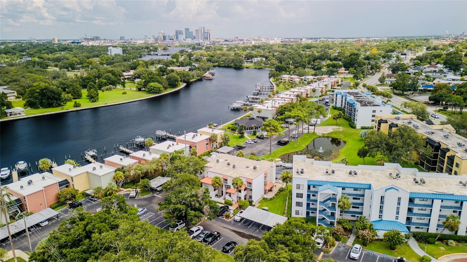 2424 W Tampa Bay Blvd #l302, Tampa