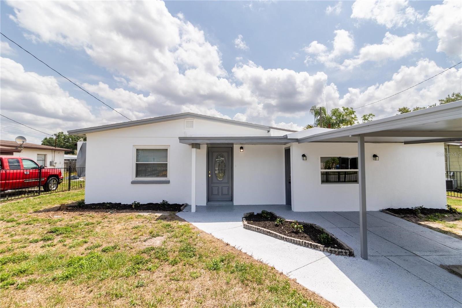 5210 S 80th St, Tampa