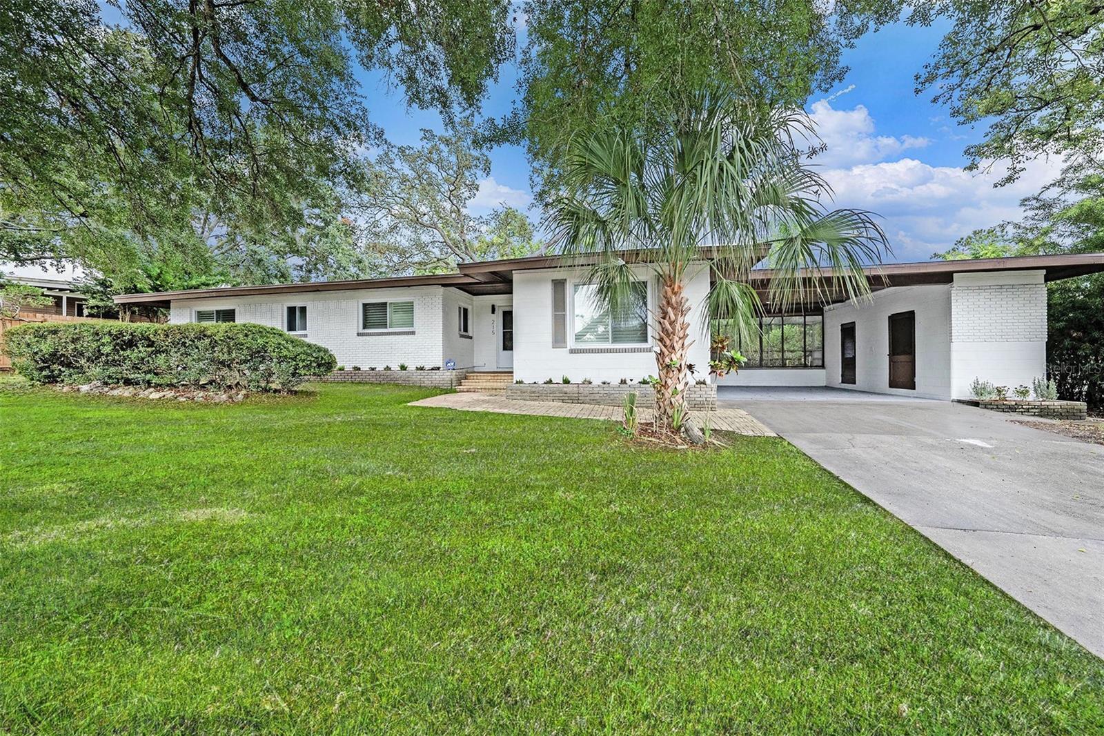 215 Druid Hills Rd, Temple Terrace