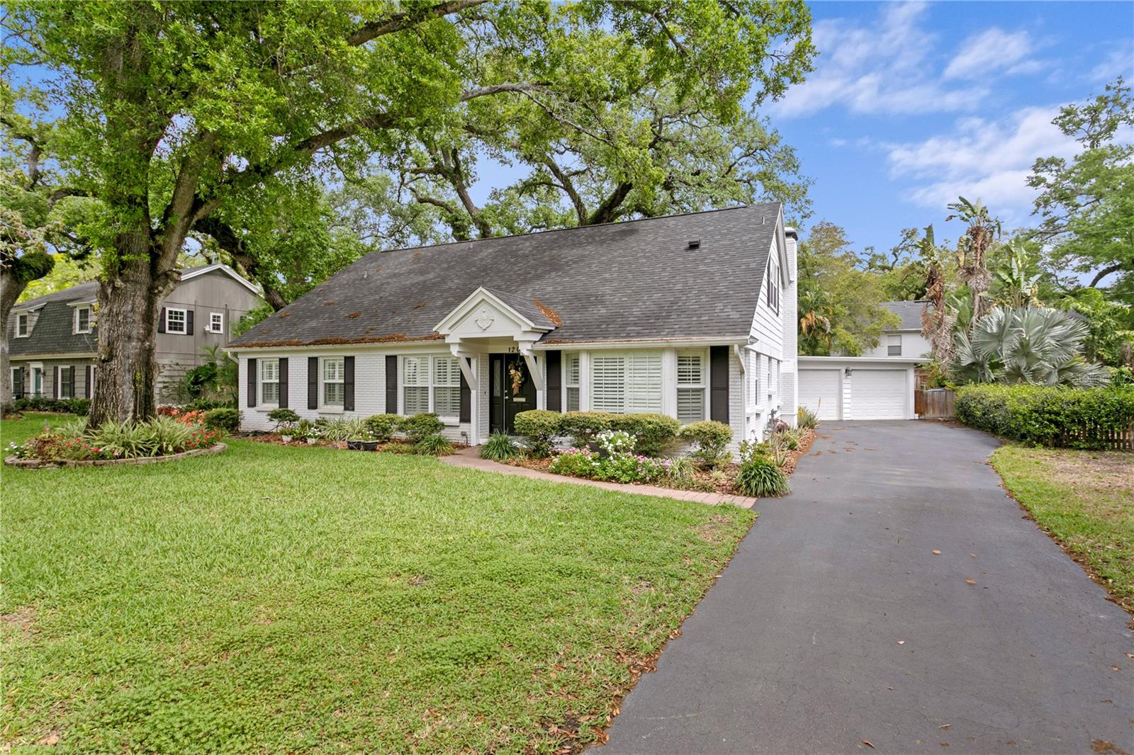 1206 S Suffolk Dr, Tampa