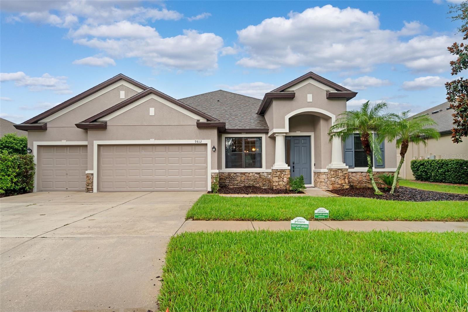 9812 Carr Rd, Riverview