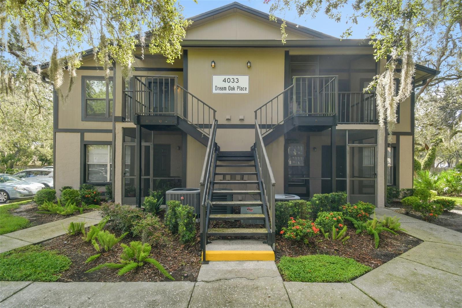 4033 Dream Oak Pl #202, Tampa