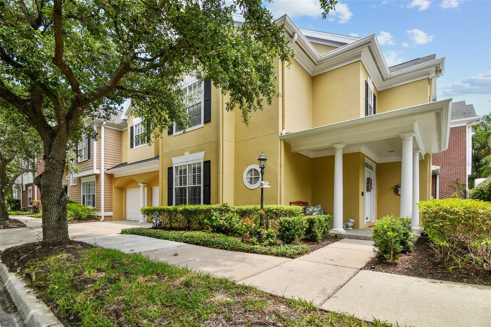 944 Harbour Bay Dr, Tampa
