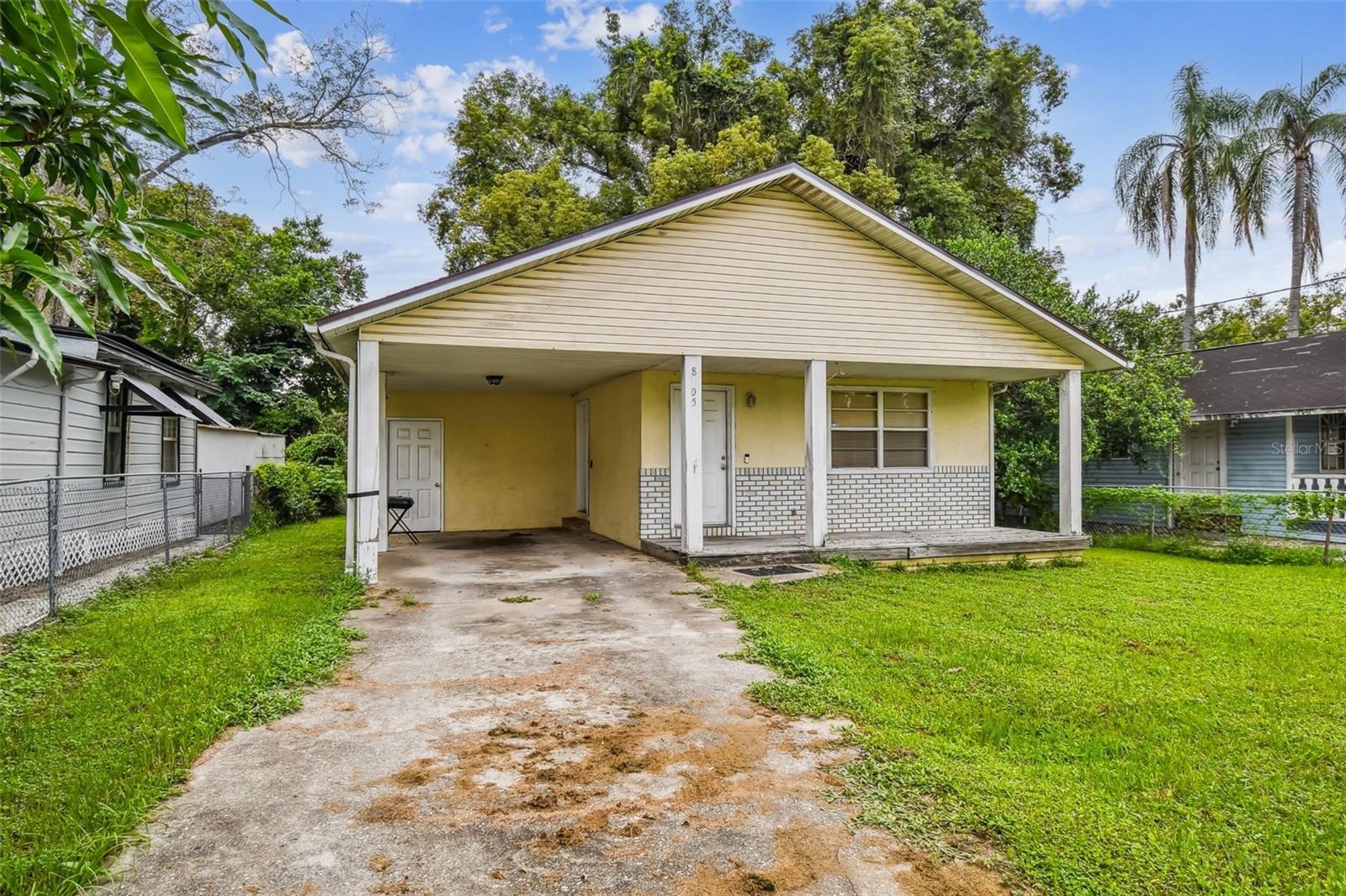 8205 N Semmes St, Tampa