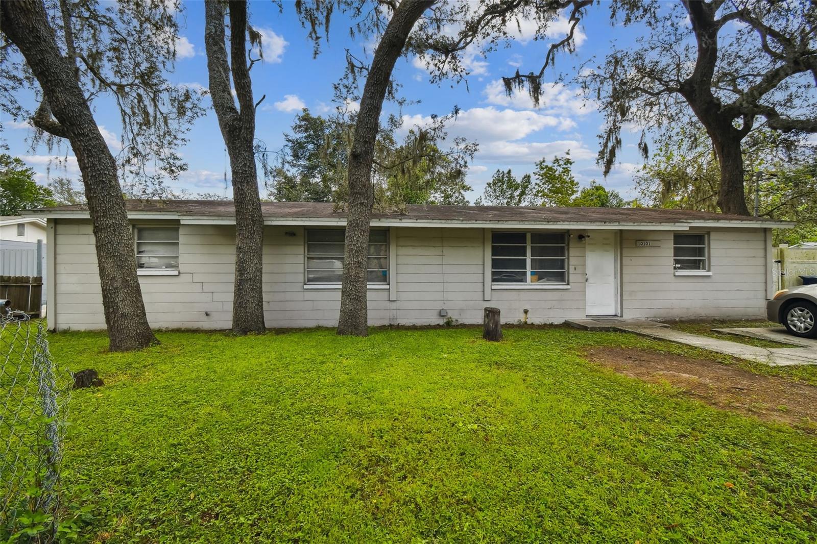 10101 N 11th St, Tampa