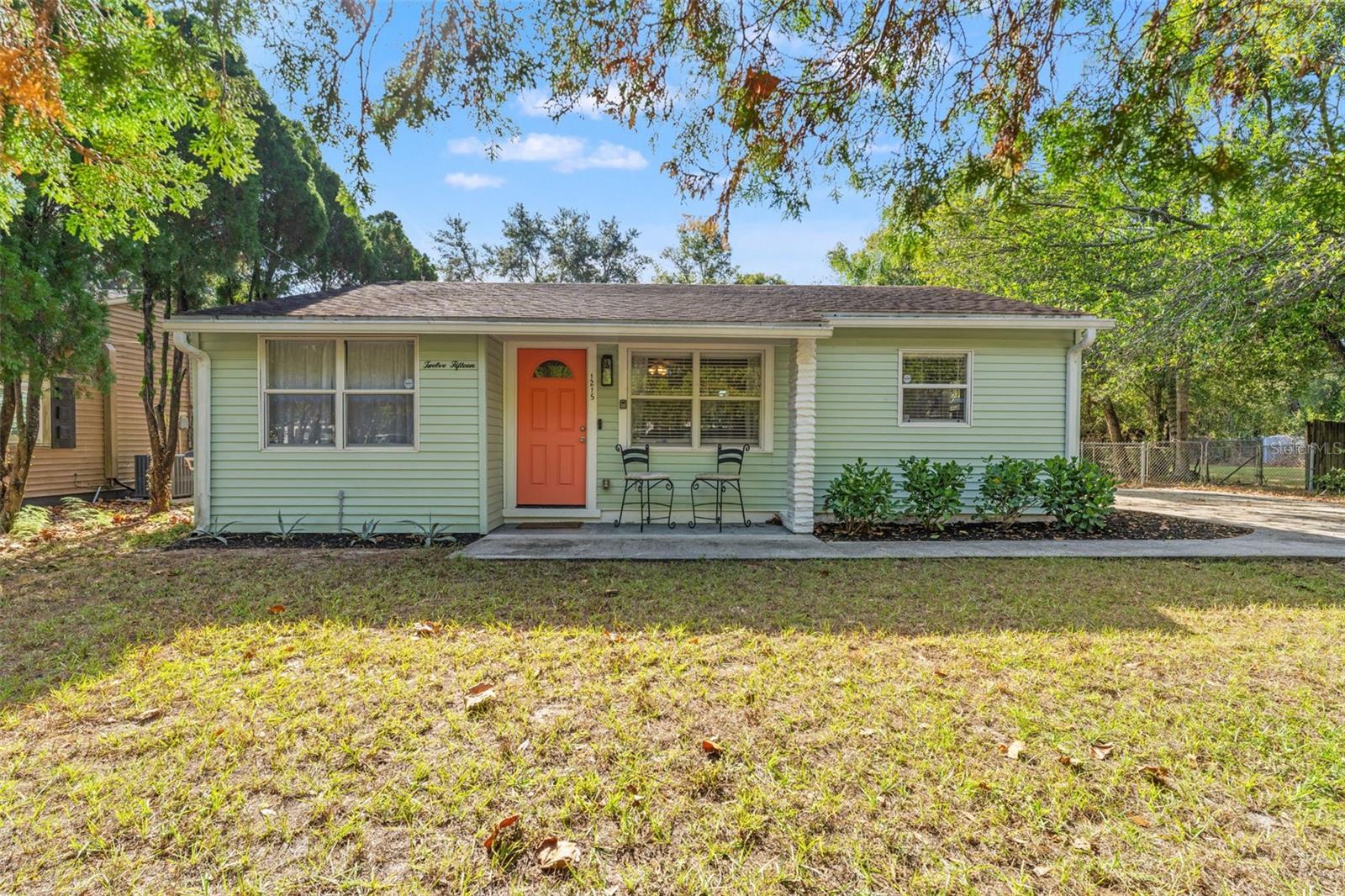 1215 E Lambright St, Tampa