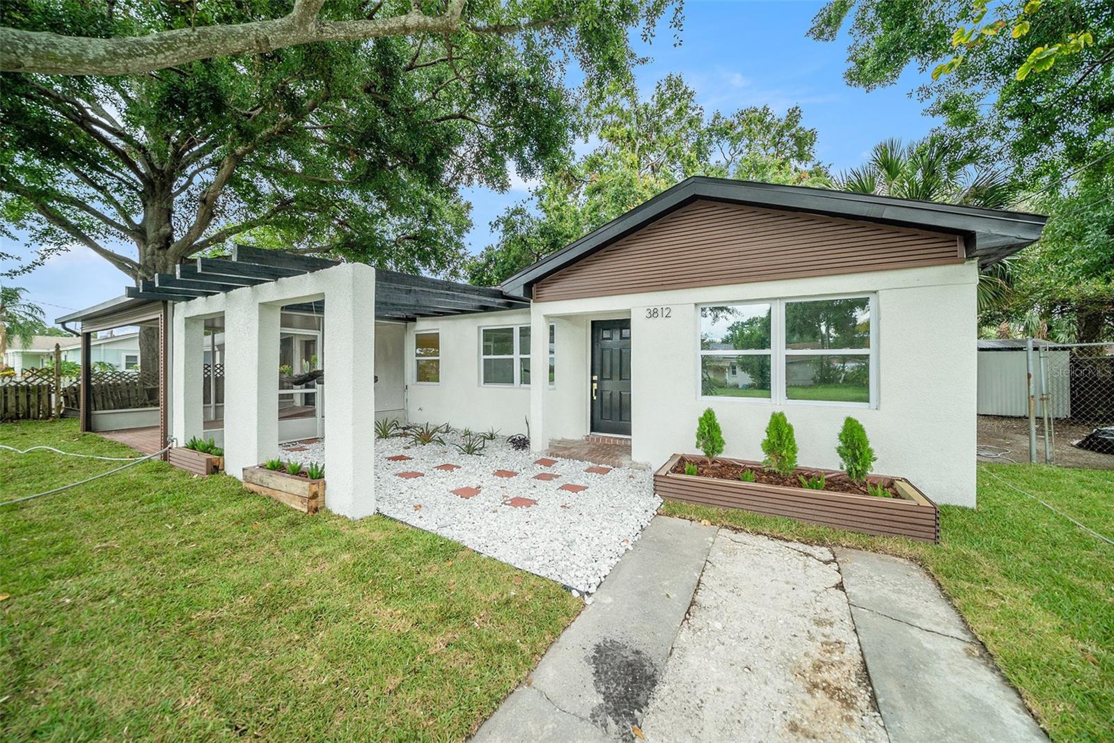 3812 W Rogers Ave, Tampa