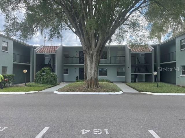 2812 Somerset Park Dr #102, Tampa