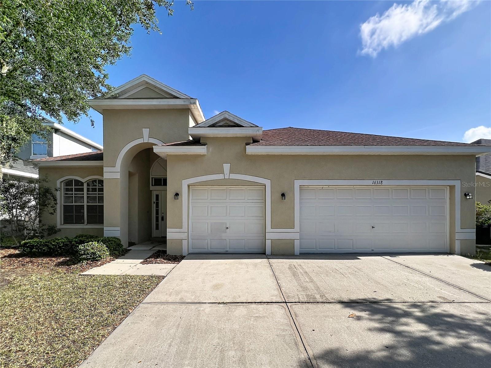 16318 Bridgelawn Ave, Lithia
