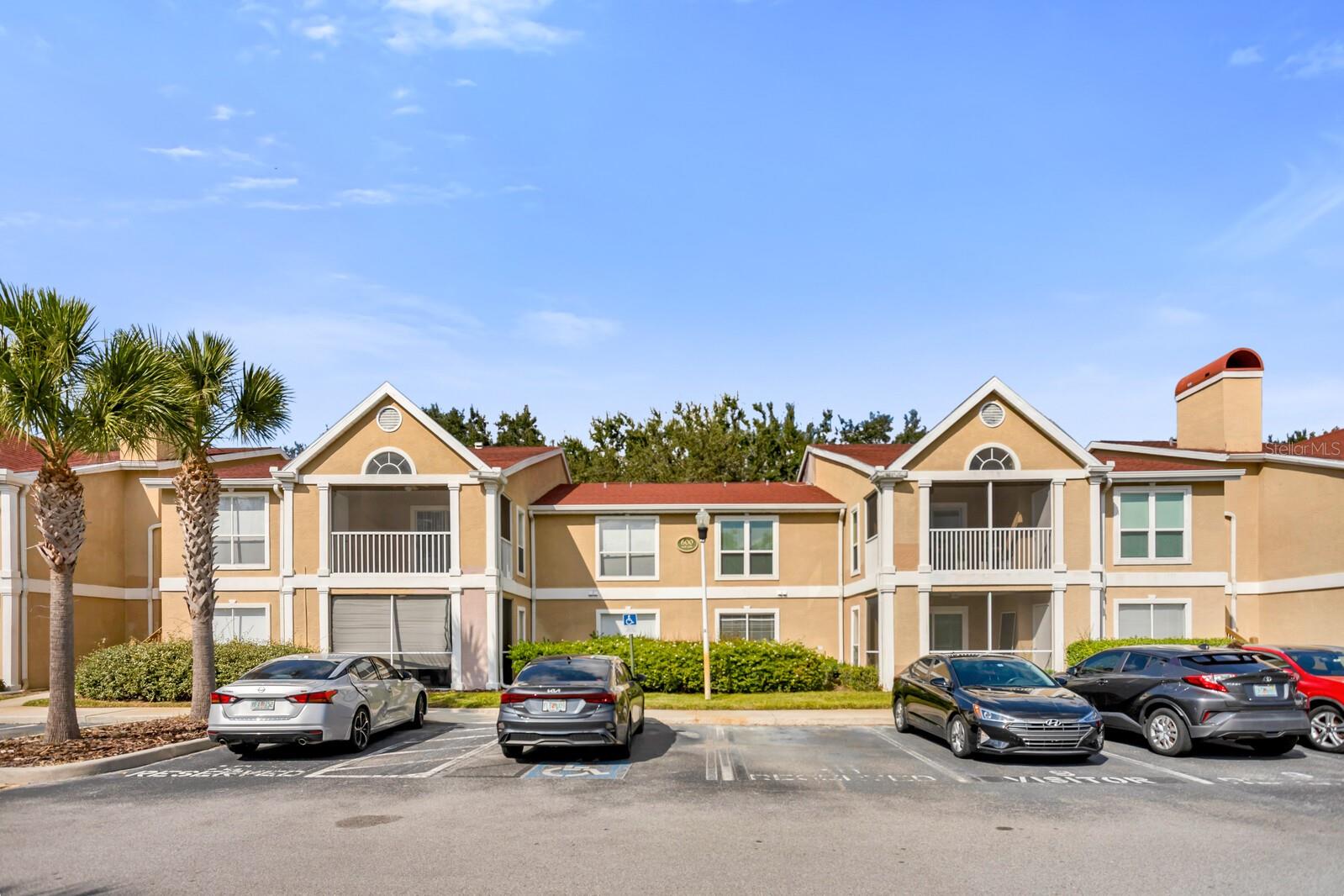 9481 Highland Oak Dr #604, Tampa