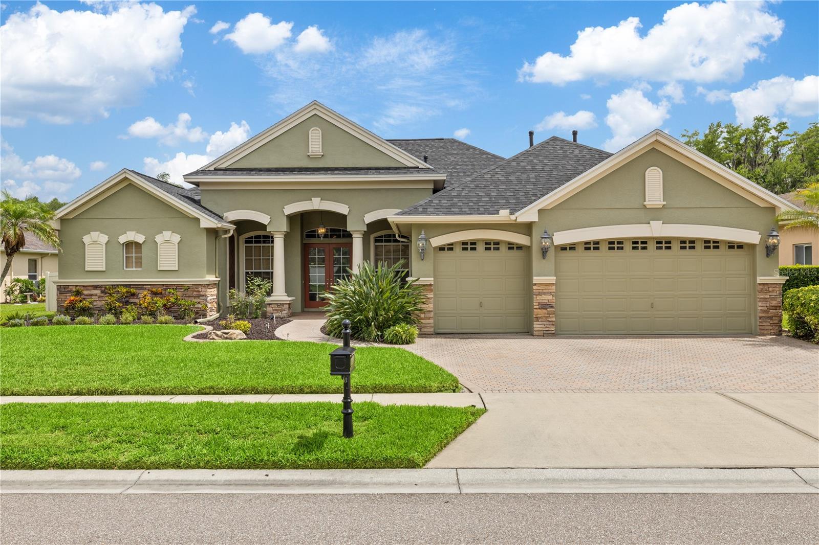 3015 Lynwood Ct, Land O Lakes