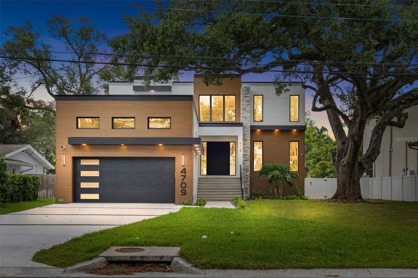 4709 W Estrella St, Tampa