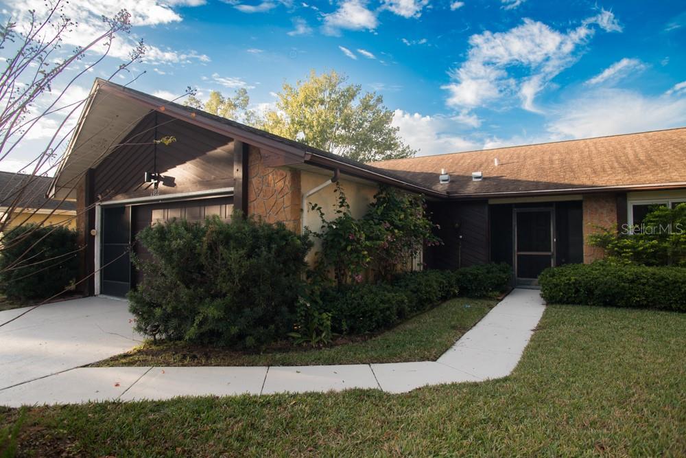 1350 Glengarry Dr, Palm Harbor