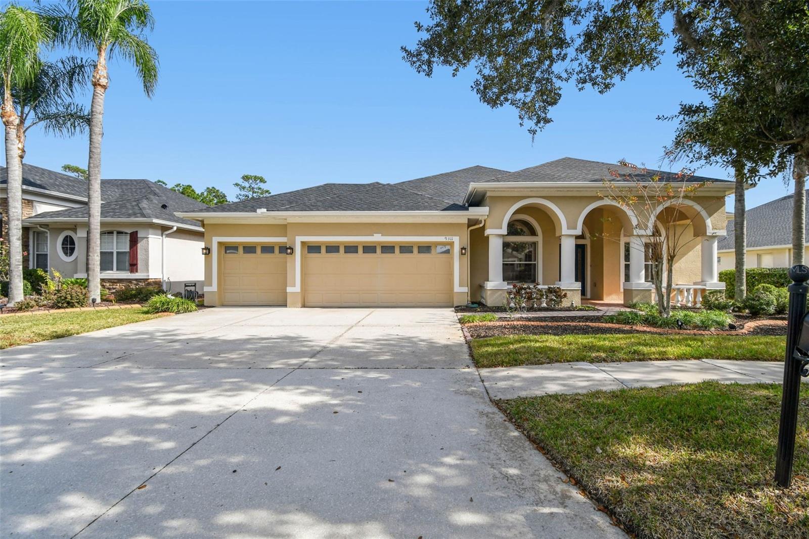 9311 Mangrove Ct, Tampa