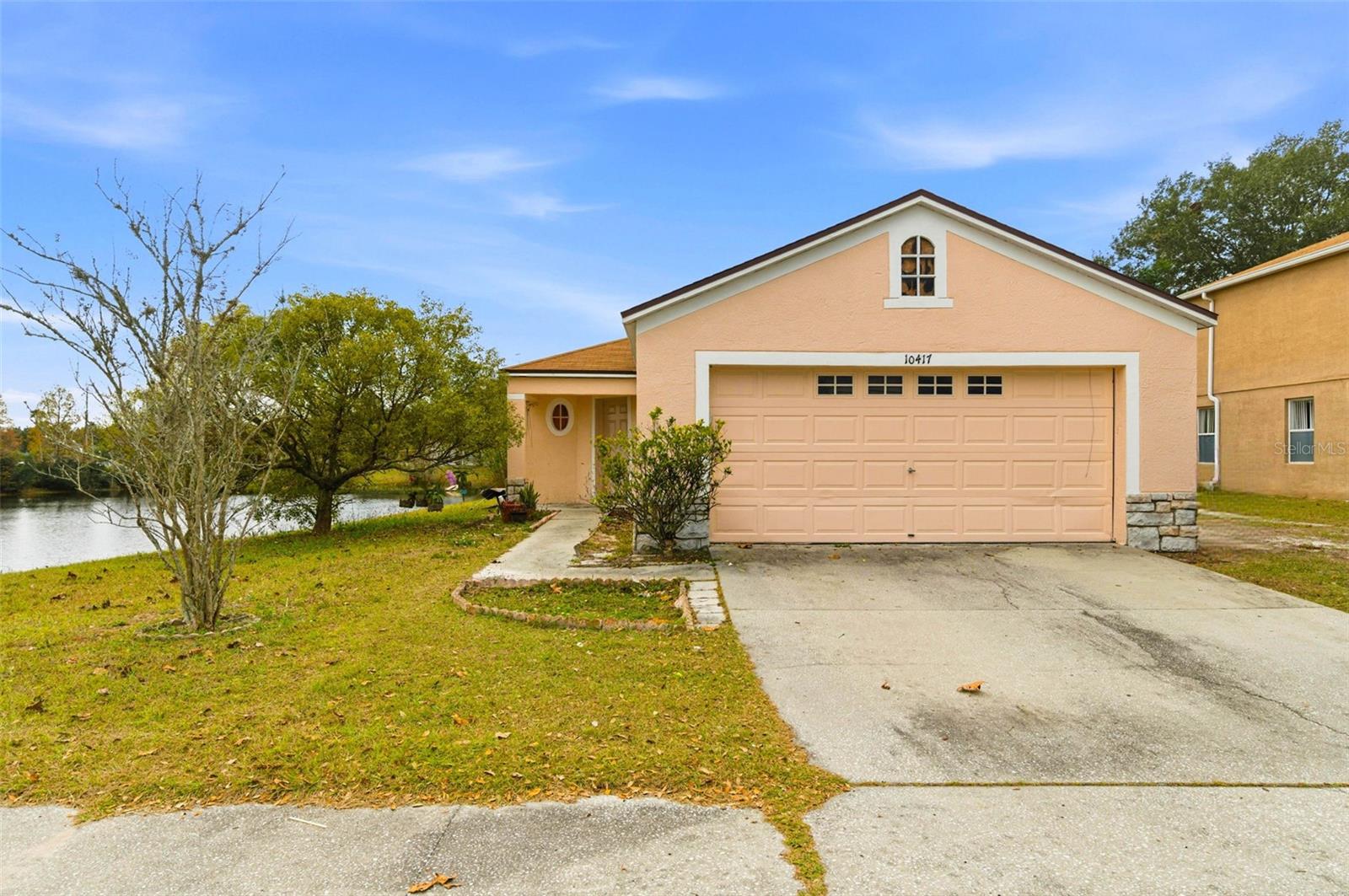 10417 Blackmore Dr, Tampa