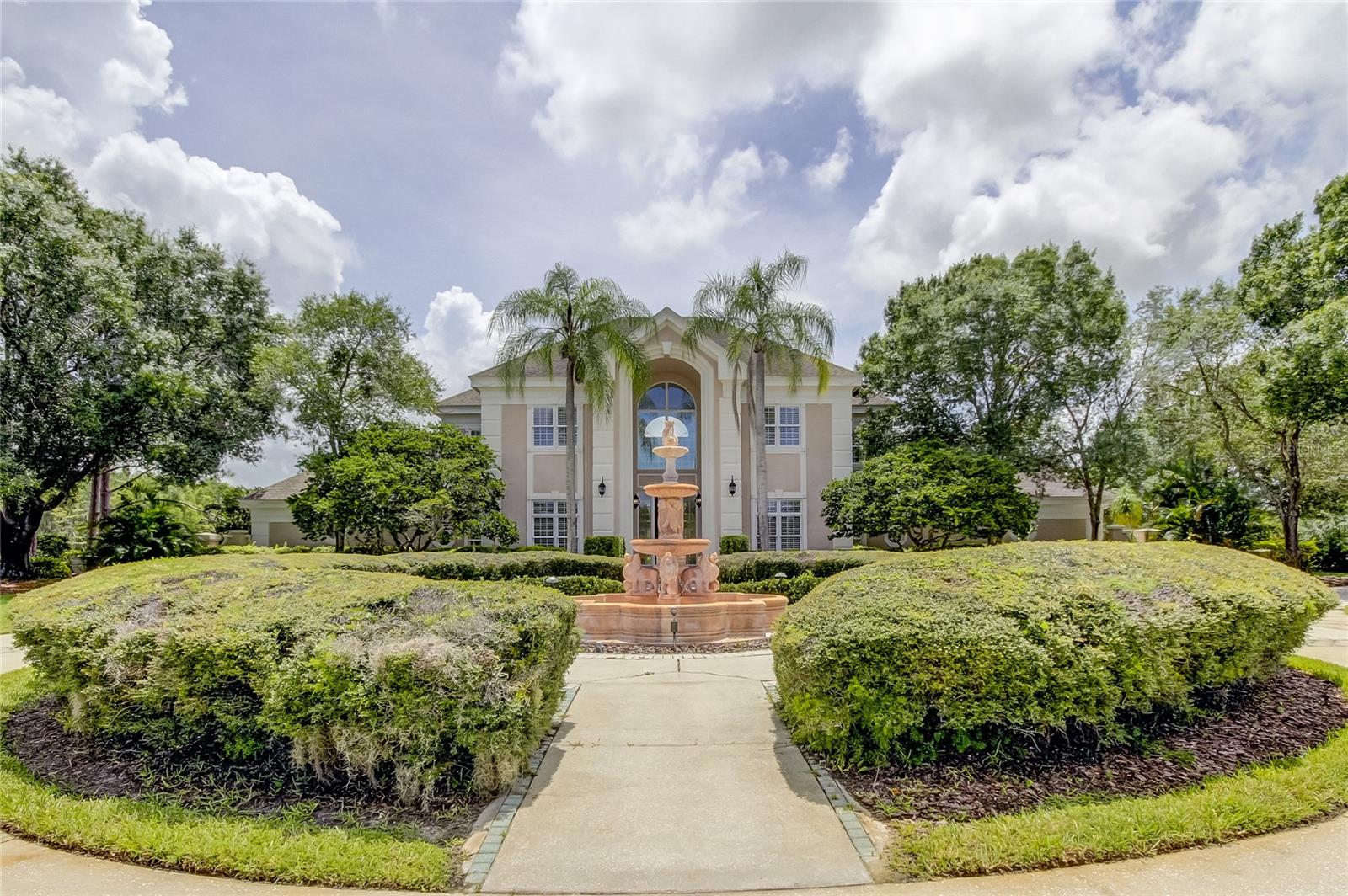 18605 Avenue Monaco, Lutz