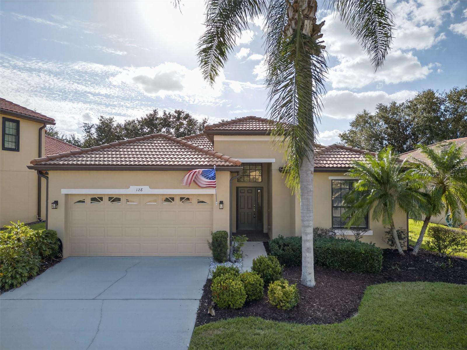 128 Silver Falls Dr, Apollo Beach