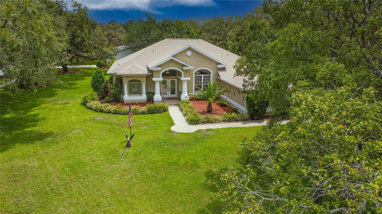 13807 Eagles Rock Ct, Hudson