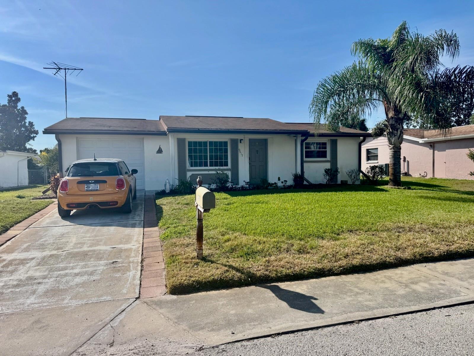 9617 Lake Chrise Ln, Port Richey