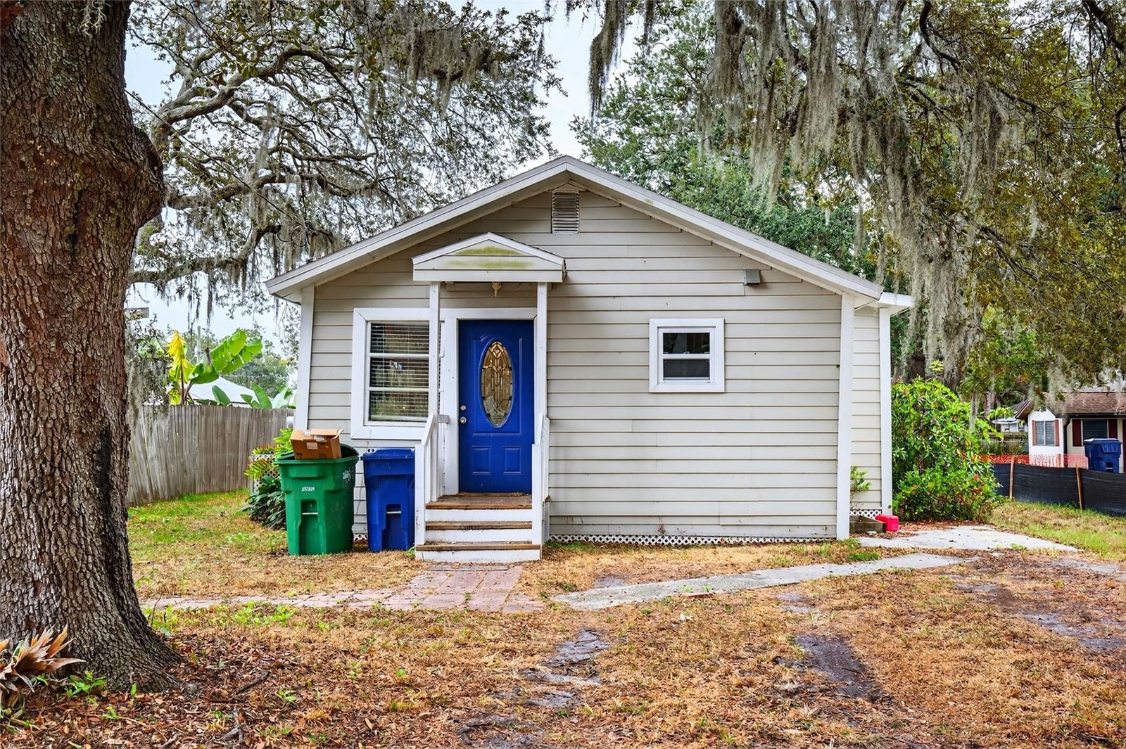 8917 N Willow Ave, Tampa