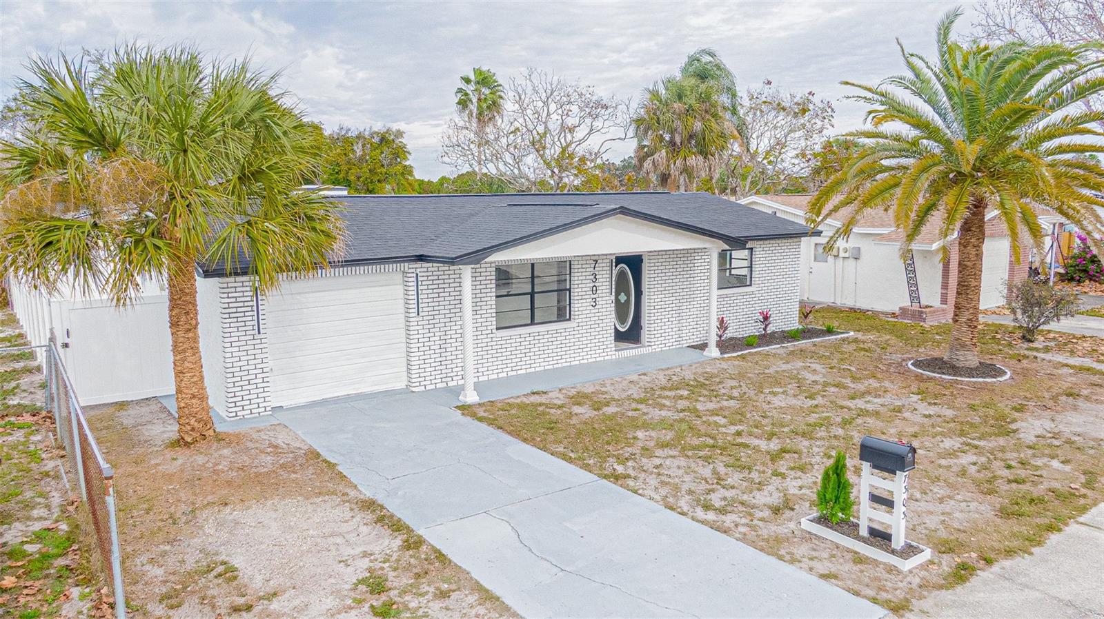 7303 Oak Crest Dr, Port Richey