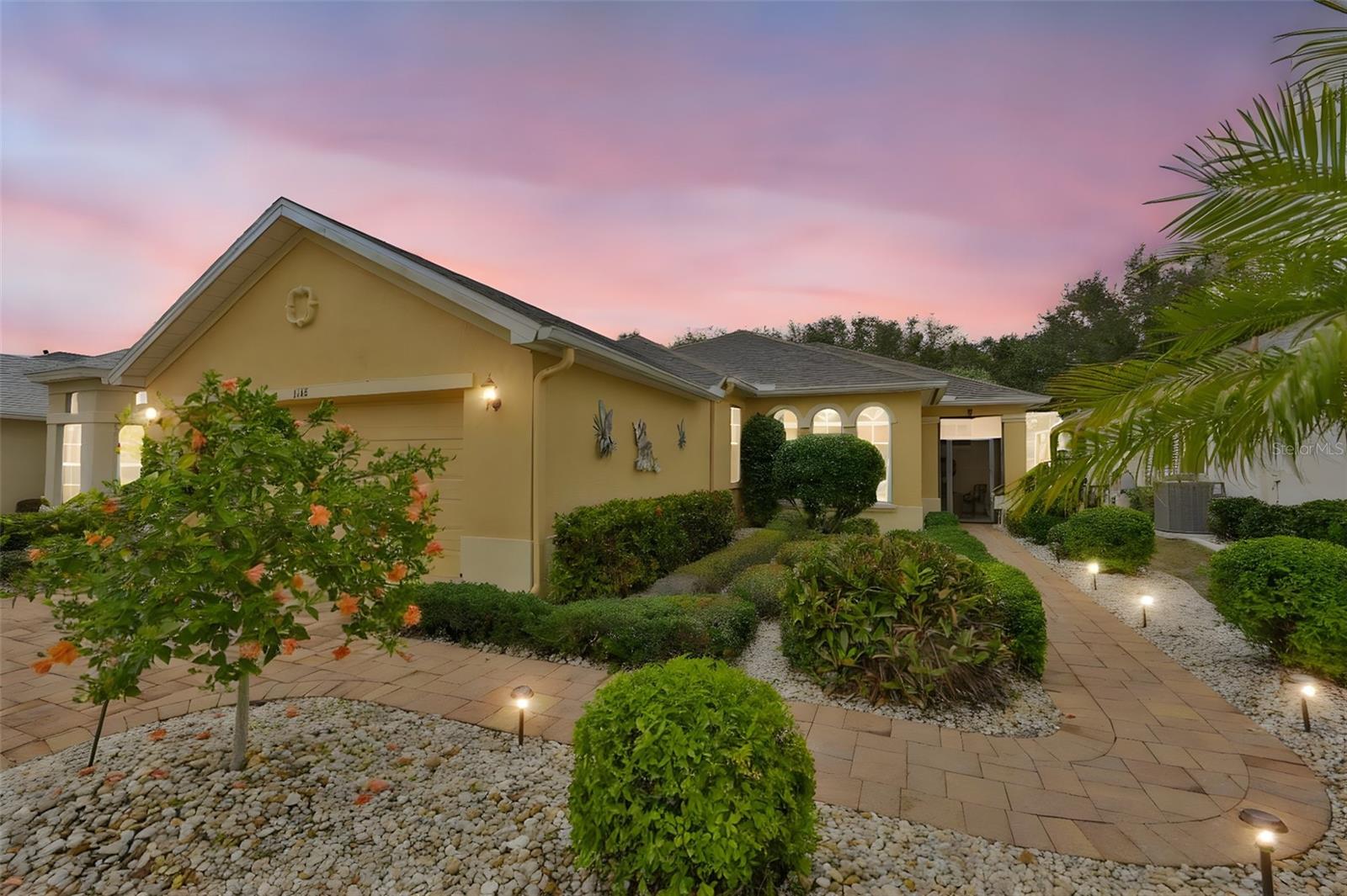 1118 Emerald Dunes Dr, Sun City Center