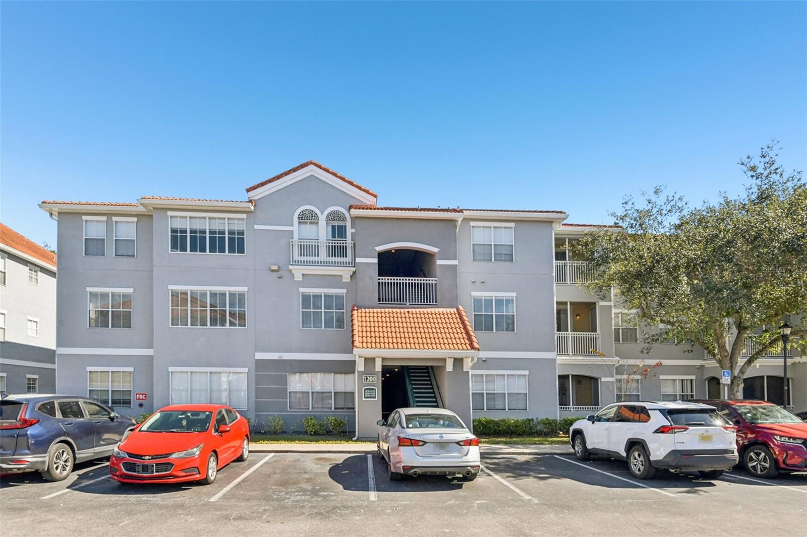 18001 Richmond Place Dr #1213, Tampa