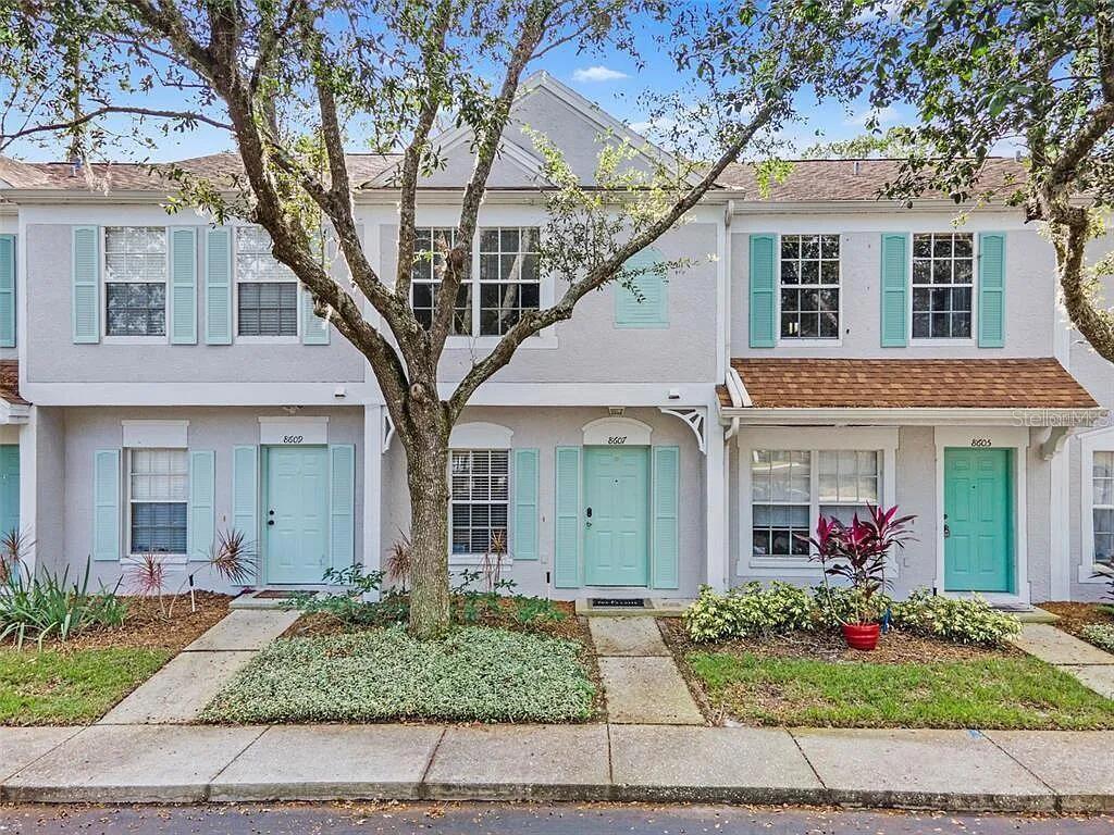 8674 Hunters Key Cir, Tampa