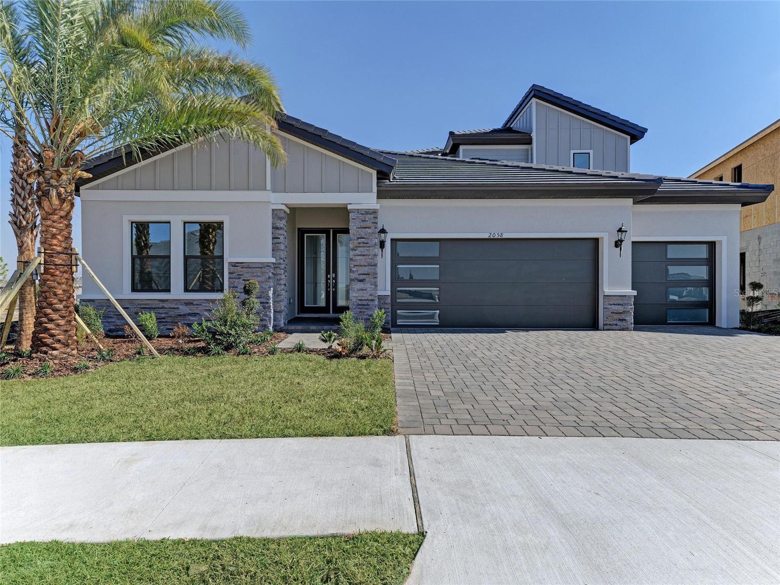 2058 Arching Branch Dr, Zephyrhills