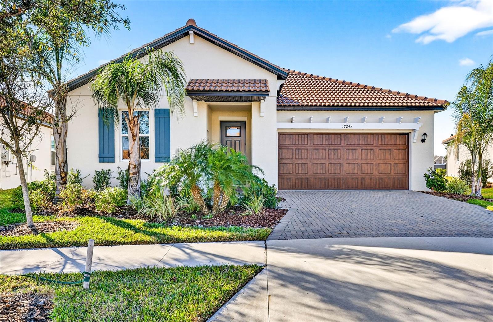 17245 Star Banks St, Wimauma