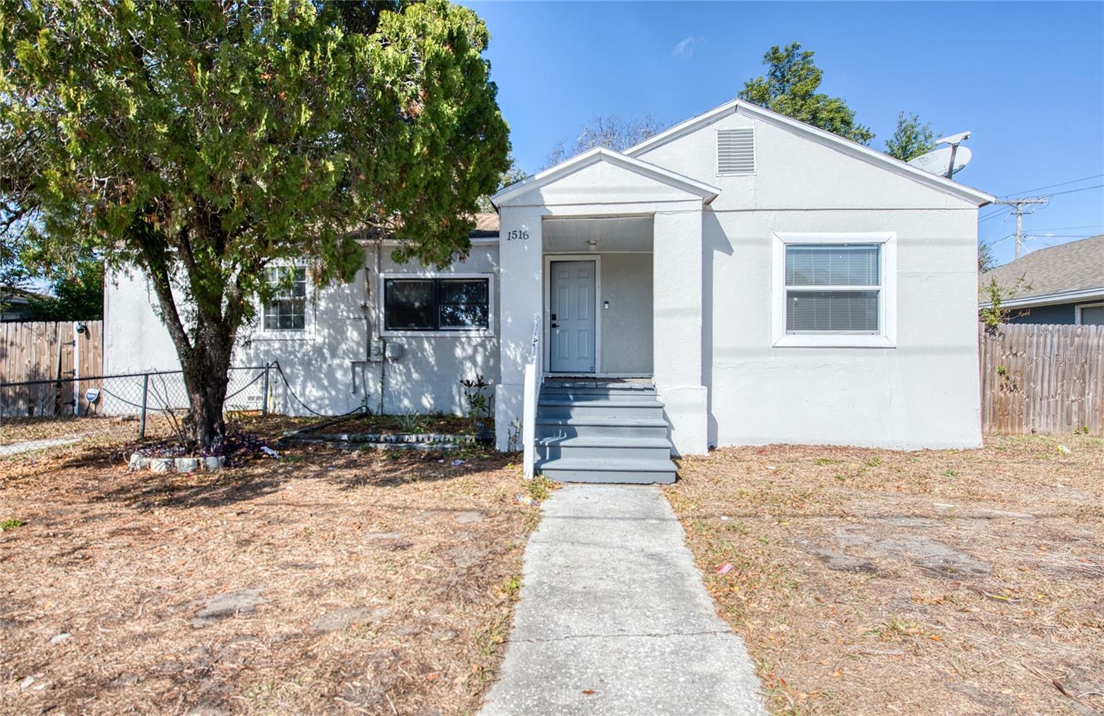 1516 E Waters Ave, Tampa