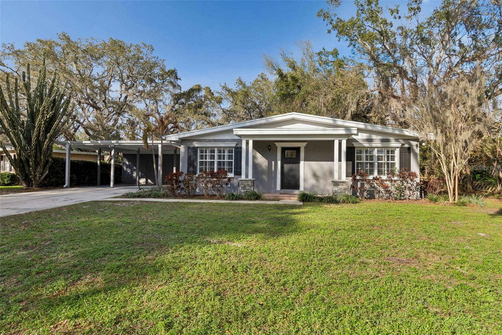 308 Brentwood Dr, Temple Terrace