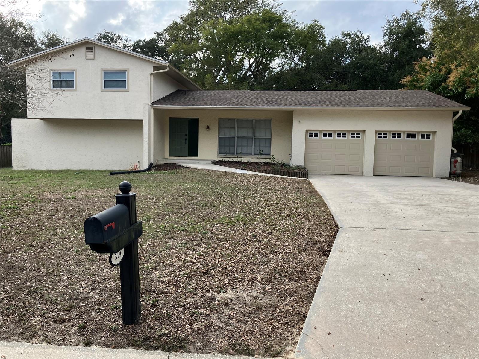 514 Crestover Dr, Temple Terrace