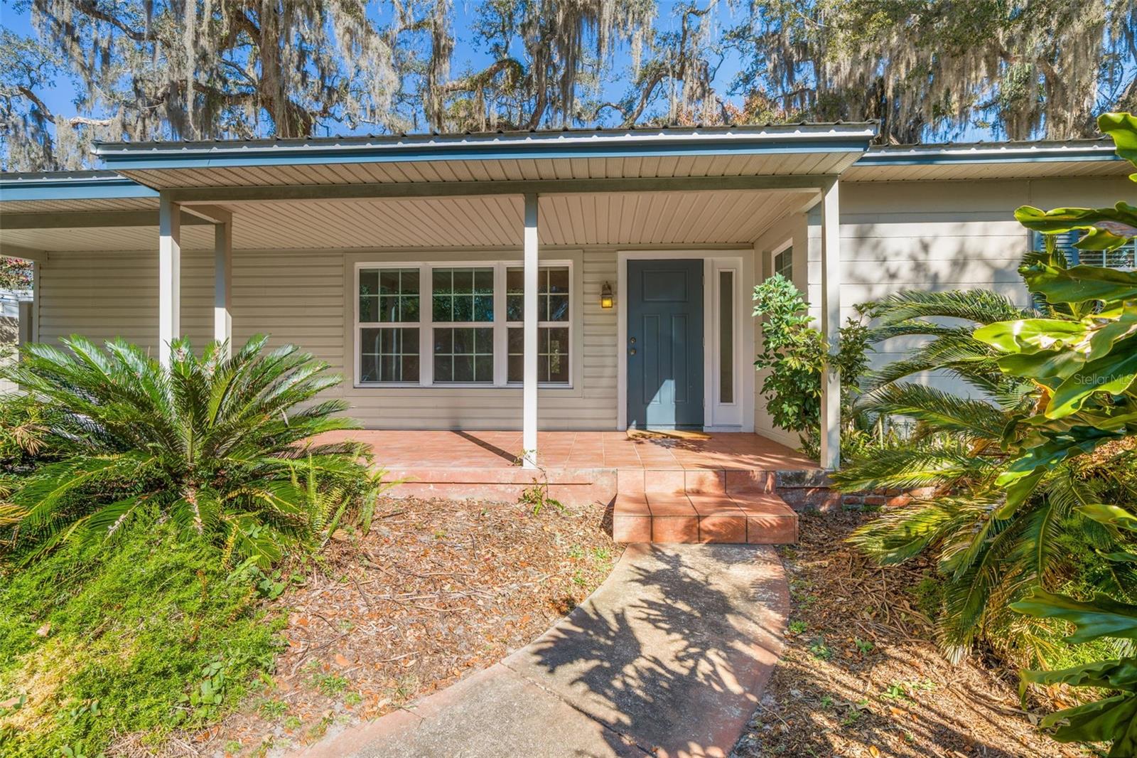412 Berwick Ave, Temple Terrace
