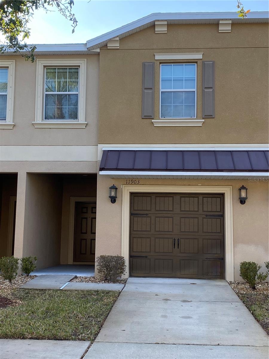 11903 Greengate Dr, Hudson