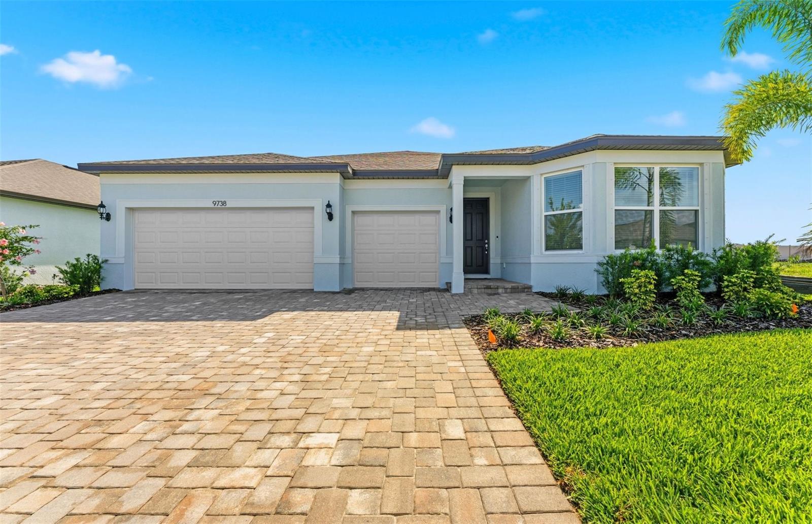 9738 Autumn Ridge Ave, Riverview