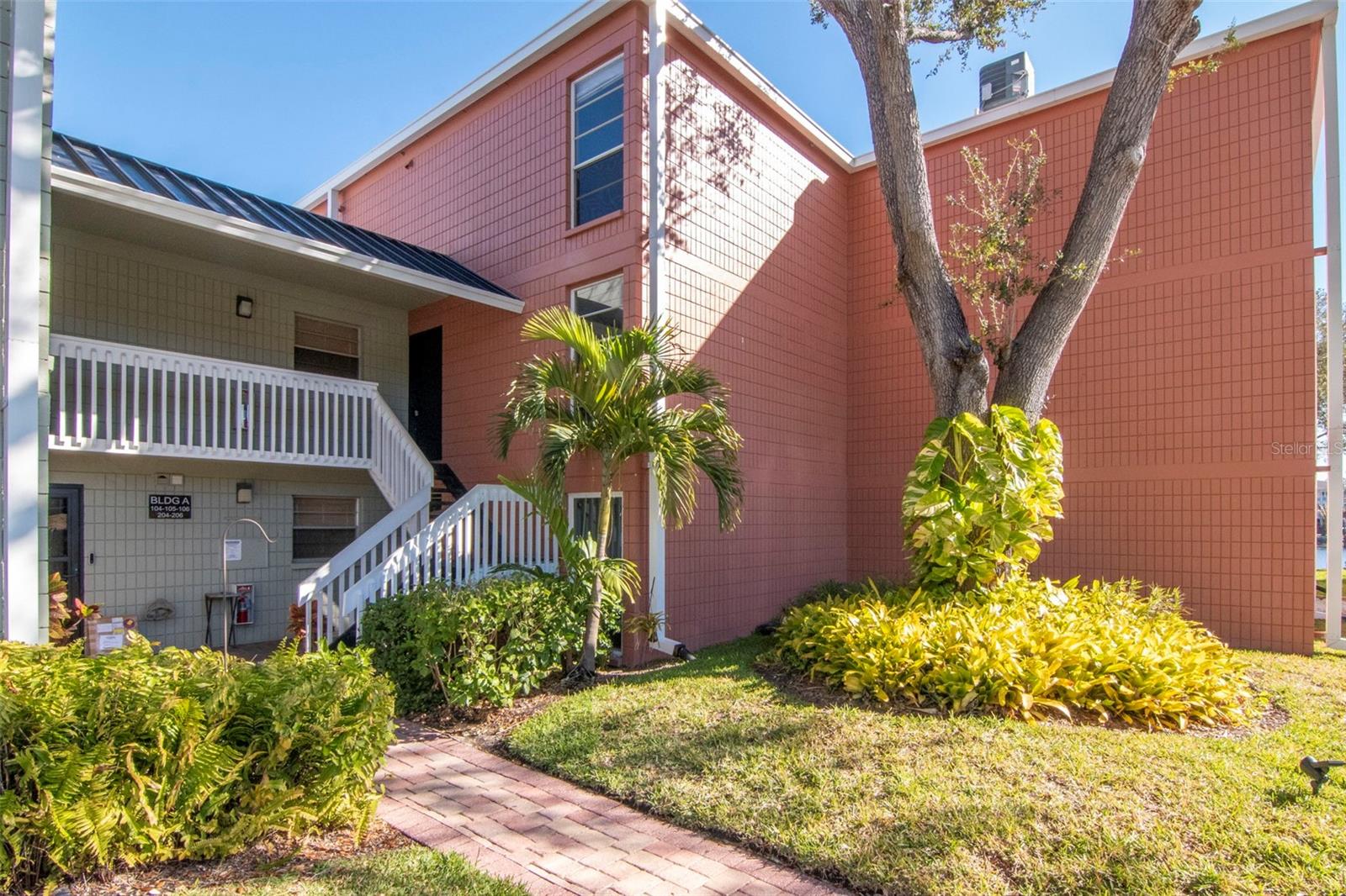 2424 W Tampa Bay Blvd #204, Tampa
