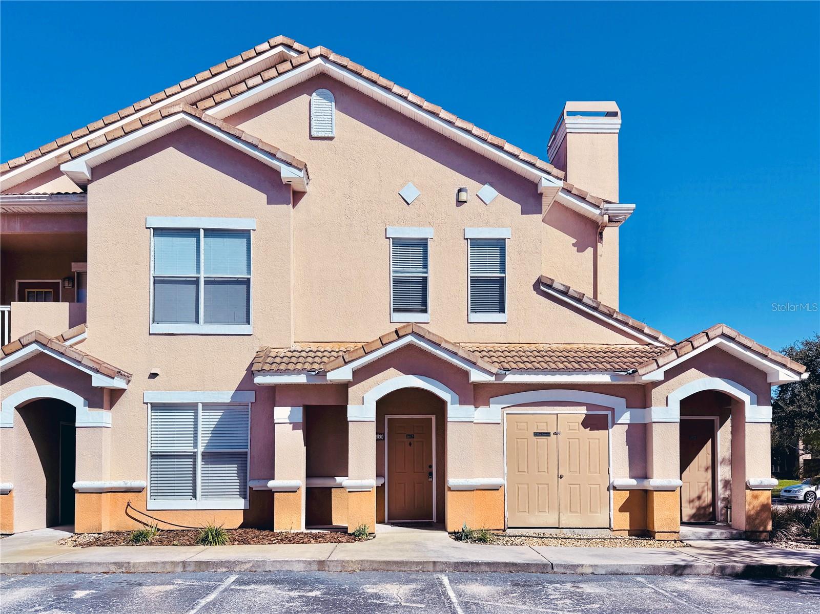 18013 Villa Creek Dr, Tampa
